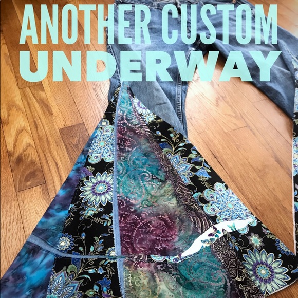 PICK YOUR BELL BOTTOM JEANS - Picture 5 of 7